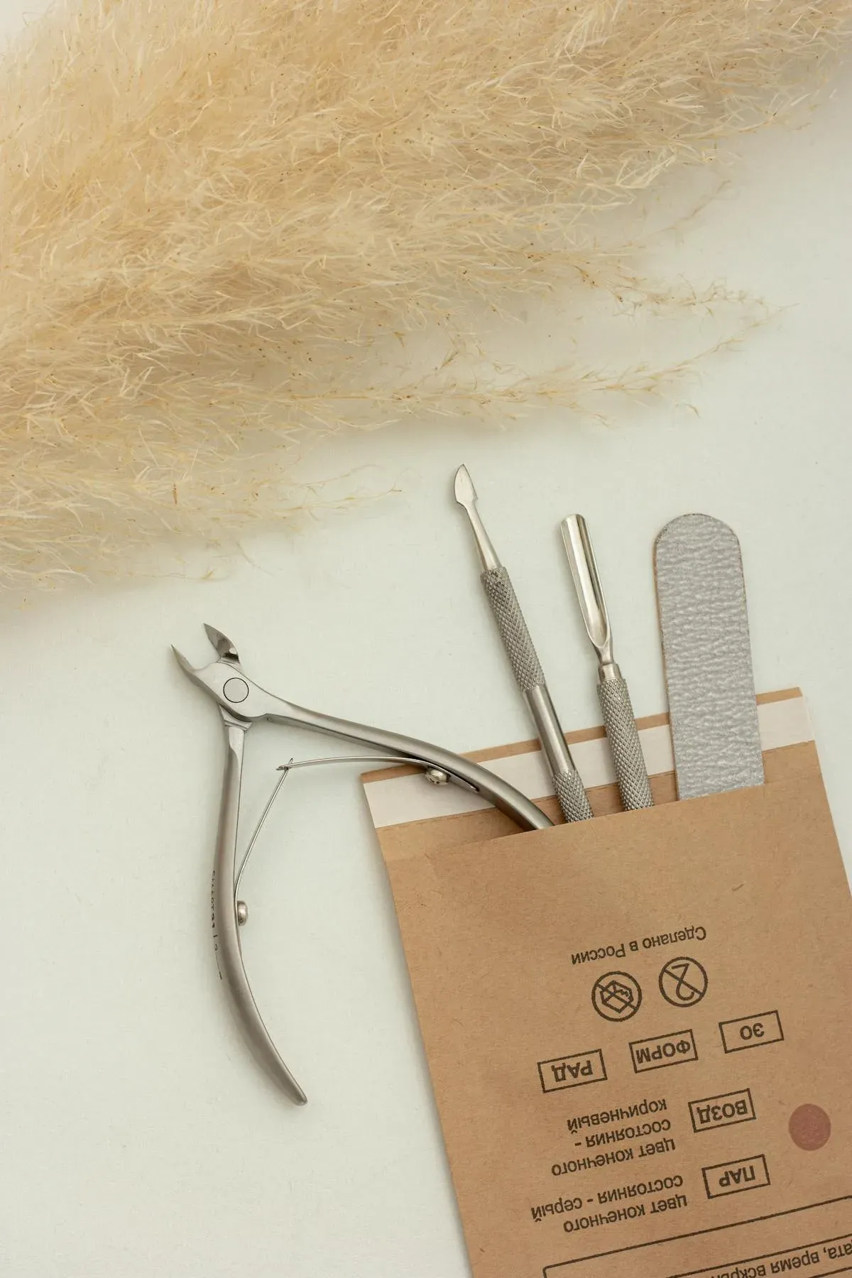 Professional Tool Kits — Curated sets for technicians and academies.